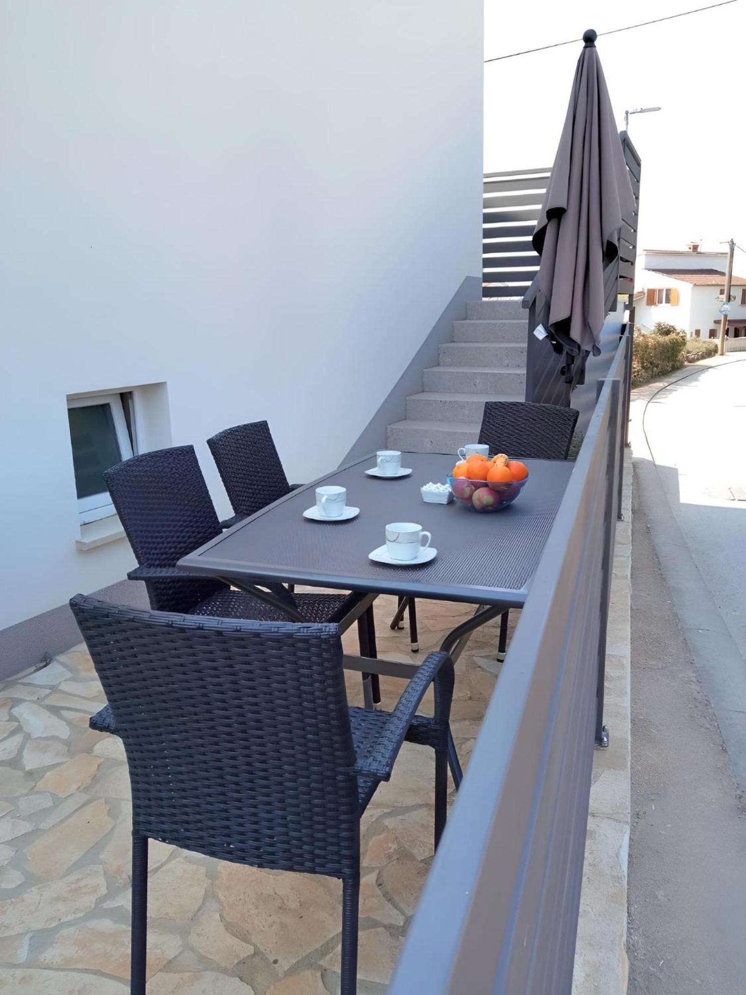 Apartment Valentino Tar-Vabriga Екстер'єр фото